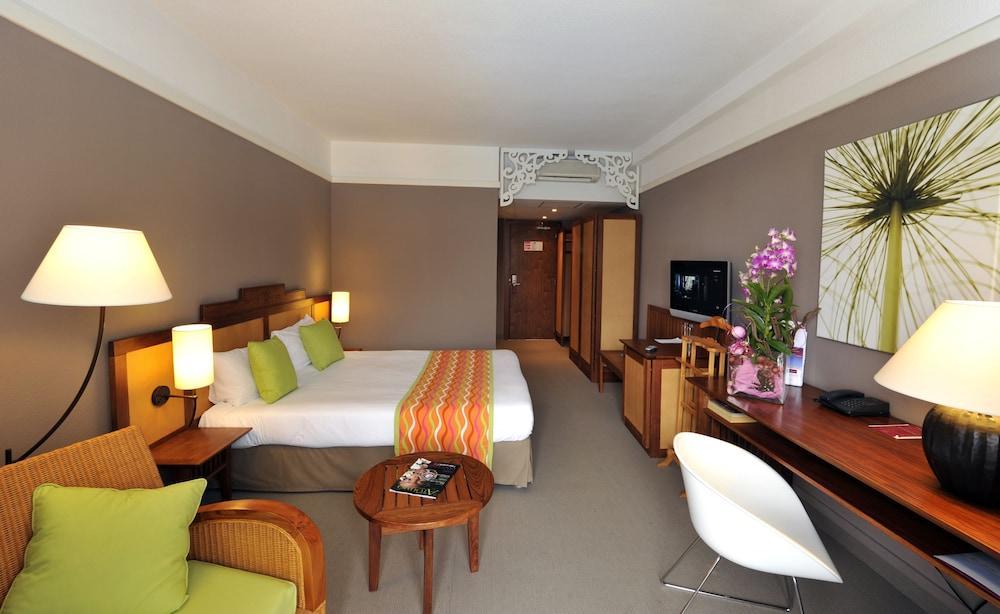 Hotel Exsel Creolia 圣丹尼斯 外观 照片